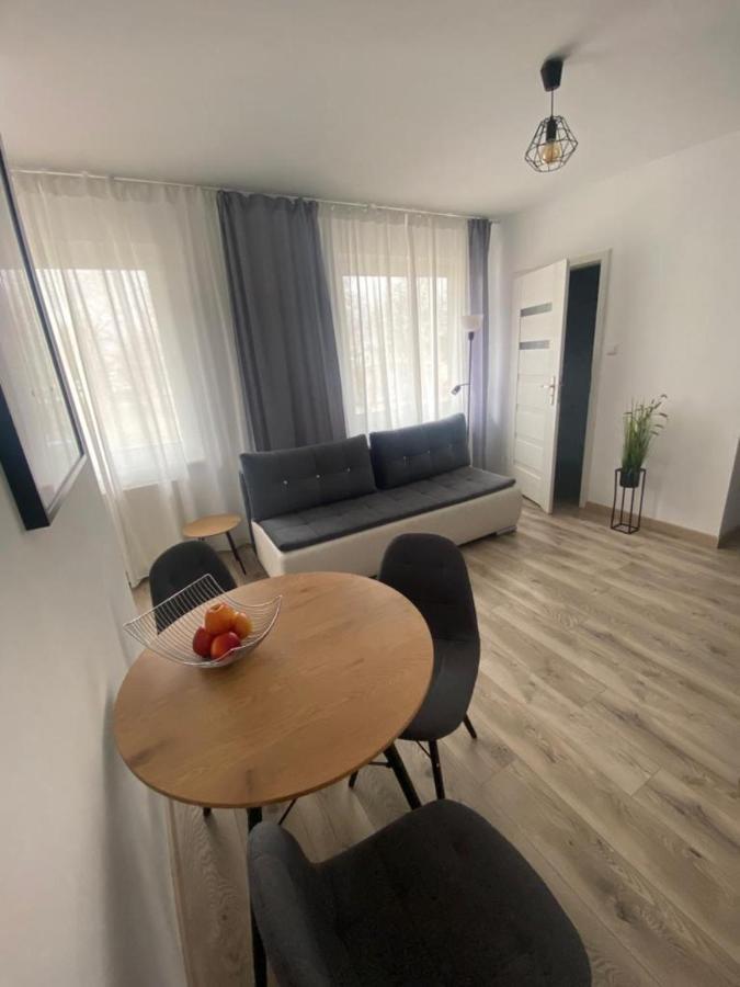 Apartamenty Zatorze Лешно Екстер'єр фото